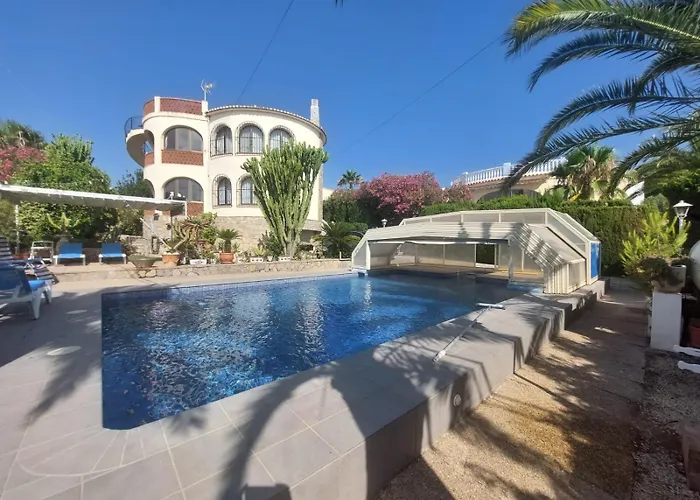 Chalet Los Almendros Con Piscina Privada