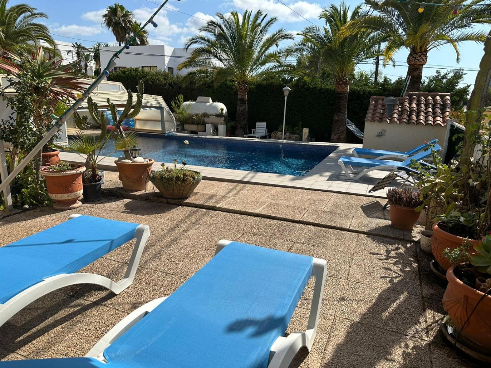 Almendros Con Piscina Privada